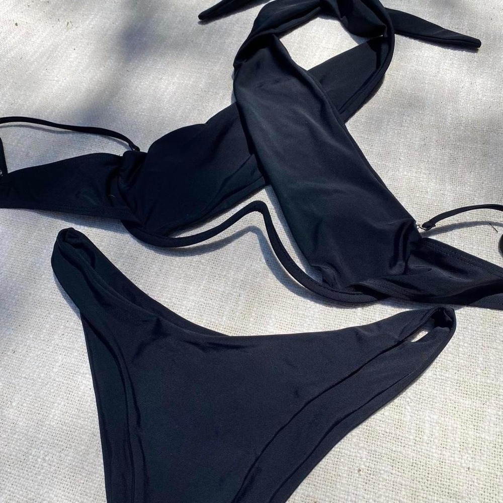 Black Underwire Cross Wrap Halter Bikini Set Size S - Picture 3 of 3
